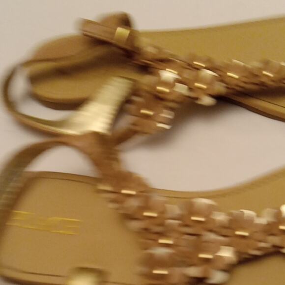 Place Girl's Size 4 Floral Embellished Tan Sandals. Summer, Fun, Casual - Picture 6 of 8
